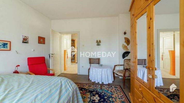 2. OG Schlafzimmer 1 2