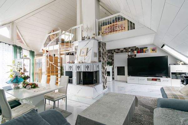 Wohnen und Essen Ansicht 1.jpg