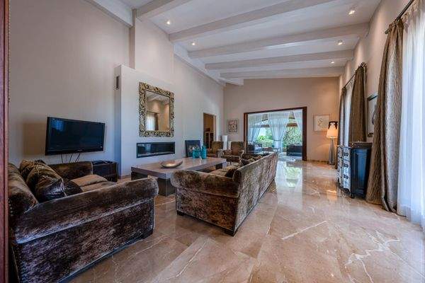 f0cd2965-04dd-4a44-89e6-2520394e9aee