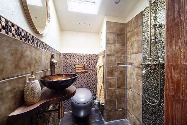 EXTRAVAGANTES DUSCHBAD