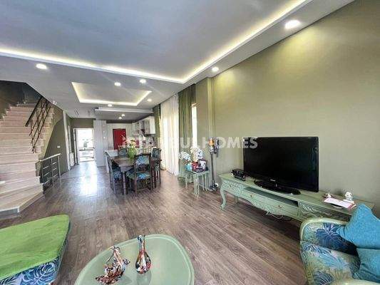 4-Bedroom Villa with a Private Pool in Istanbul Buyukcekmece