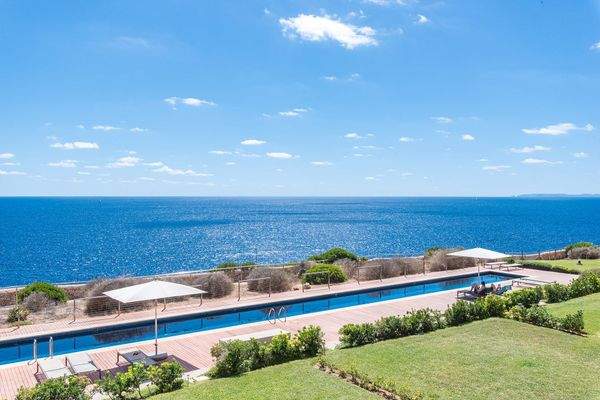 Einer von 3 Gemeinschaftspools