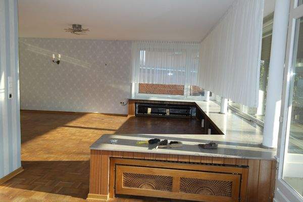 EG Blick vom Esszimmer ins Wohnzimmer