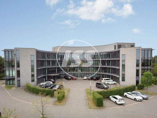 Rondell mit Parkflächen