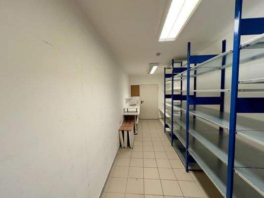 Eingangssituation im KG (vom Treppenhaus)