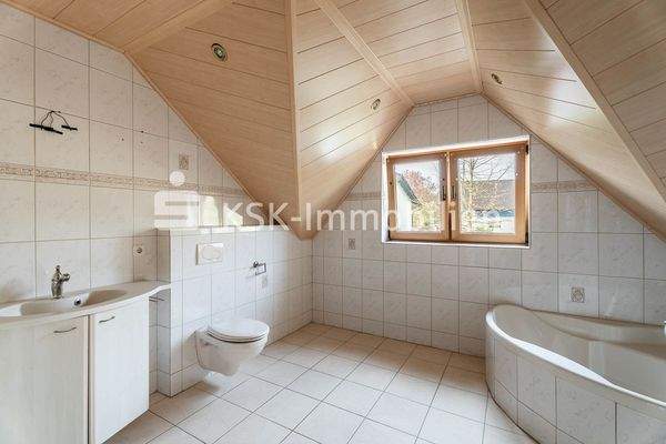 Badezimmer Dachgeschoss