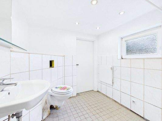 Einfamilienhaus mit Entwicklungspotenzial in Schwalbach