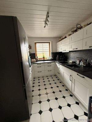 Küche (Einbauküche nicht  vorhanden)