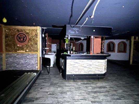 Tresen 2 mit Tanzfläche