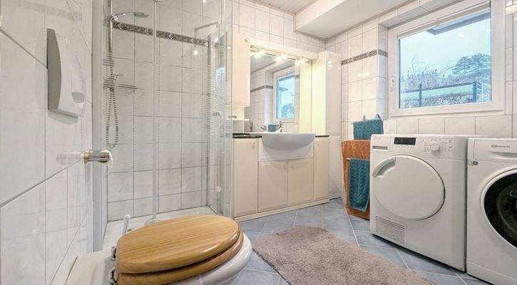 Badezimmer Erdgeschoss