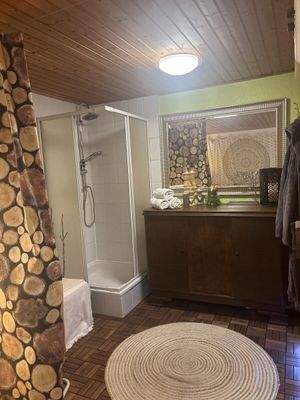 Dusche im Wellnessbereich