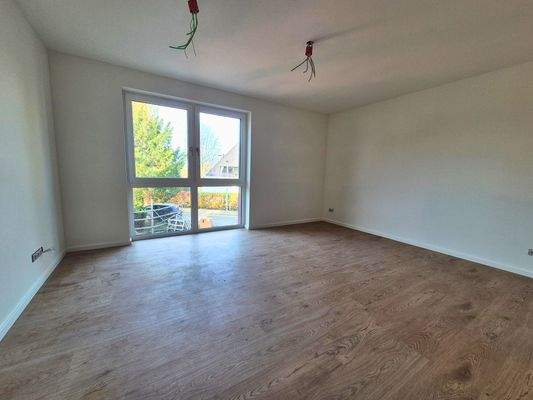 Kinder-/Schlafzimmer/Büro