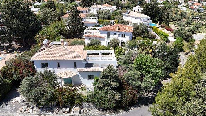 Sea and Mountain View Villas in North Cyprus Girne