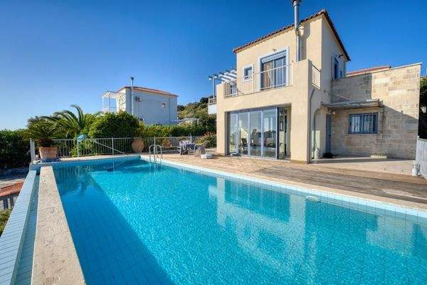 Kreta, Kefalas: Schöne Villa mit Swimmingpool und Meerblick zu verkaufen