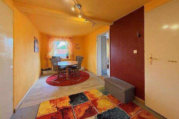 Flur mit Essbereich im Obergeschoss