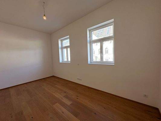 20250325_151942959_iOS