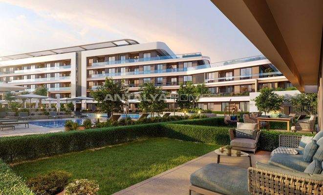 Apartments in a Complex near the Beach in Antalya Kundu