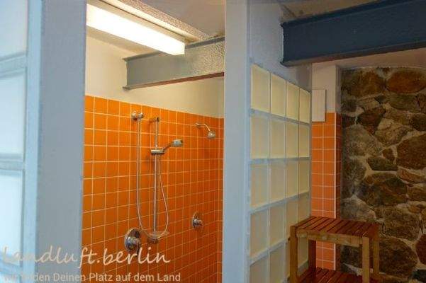 Duschen im Sanitärhaus