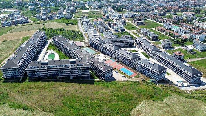Apartments in a Complex with Extensive Amenities in Yalova