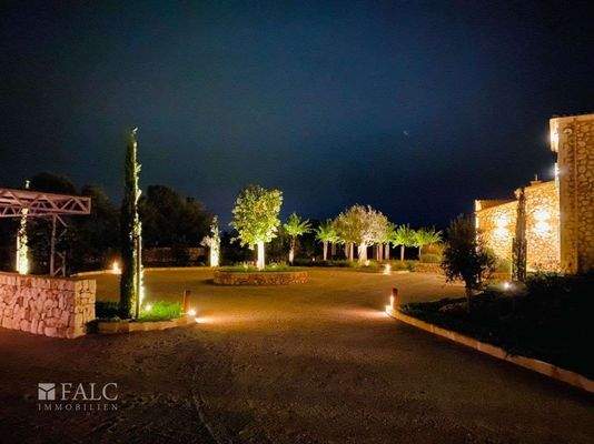 e968b7ce-57f6-4ad6-9298-8544bf854b8f