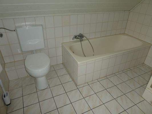 Bad im Dachgeschoss