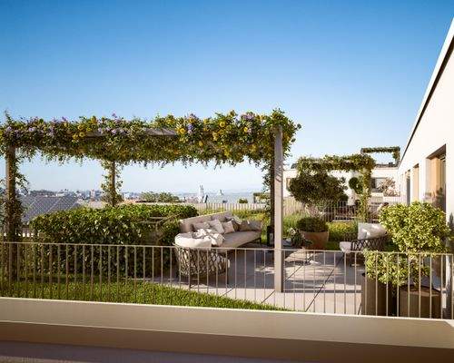 Dachterrasse - Steinterrasse + private Rasenfläche