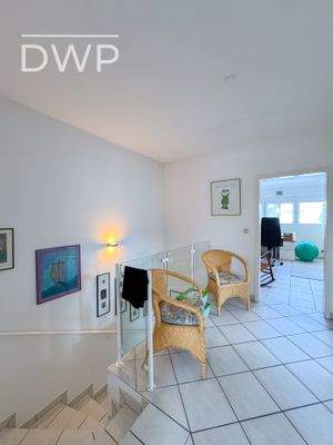 Flur und Treppenhaus OG