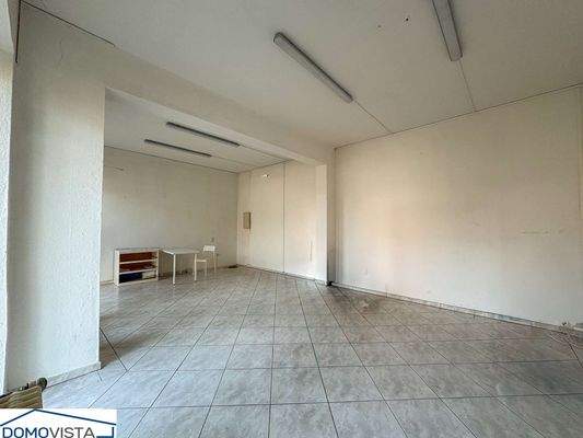 Gewerbeeinheit im EG