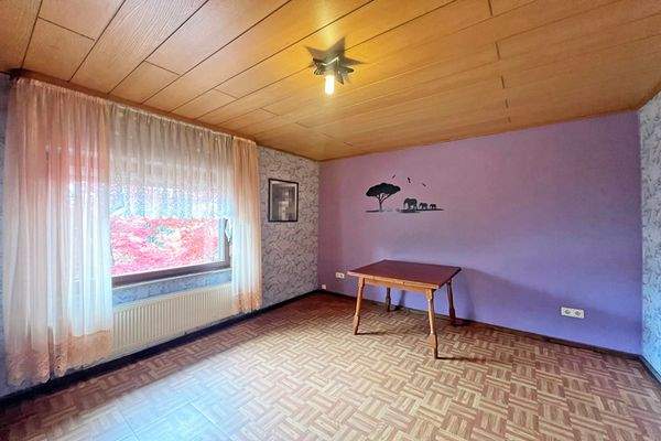 Schlafzimmer OG links