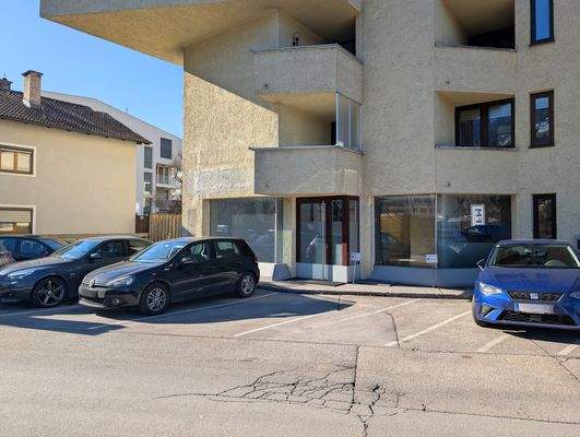 Geschäftslokal Foto 10.jpg