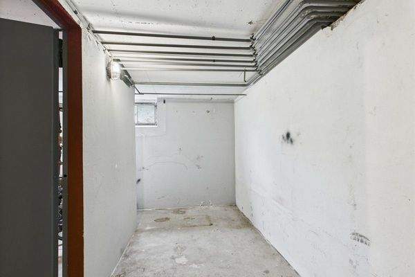 CAM03586G0-PR0057-STILL027