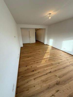 WhatsApp Image 2025-11-19 at 21.02.17 (6).jpeg