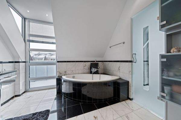 Weitere Ansicht des Vollbads