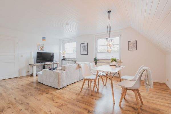 Wohnzimmer Dachgeschoss - Zweifamilienhaus