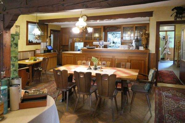 Gästebereich & Theke