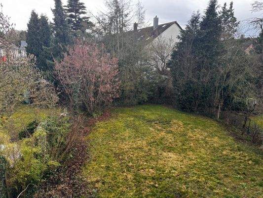 Ausblick Garten vom Balkon 