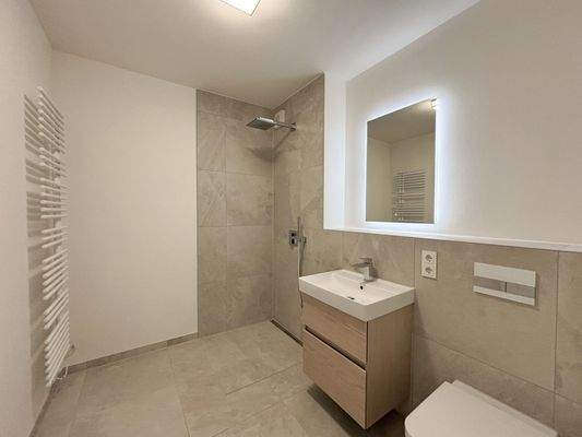 Gäste WC mit Dusche