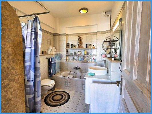 6c2ac3d7321b4d3da2921c2c67af62fc-original