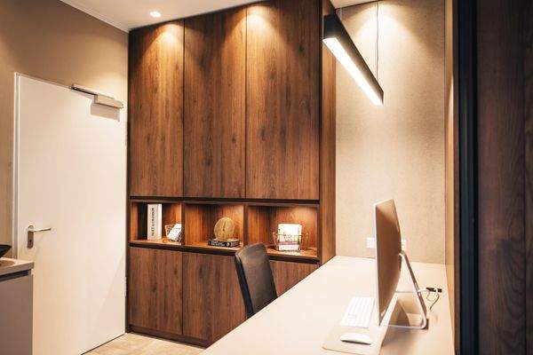 Hinterer Arbeitsplatz