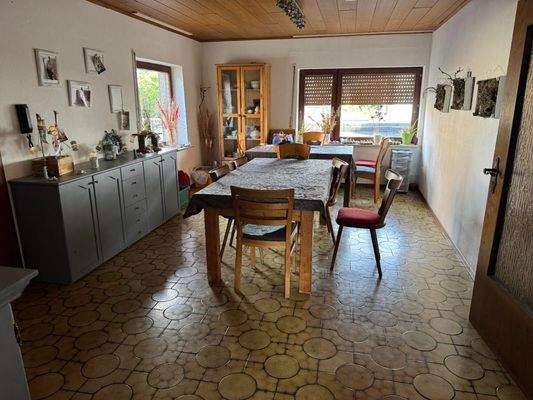 Essraum Obergeschoss Wohn- und Geschäftshaus