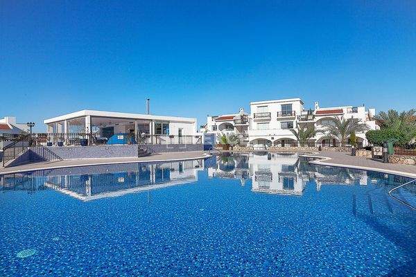 Apartments in a Complex with Rich Amenities in Esentepe Girne