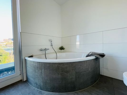 schöne Badewanne