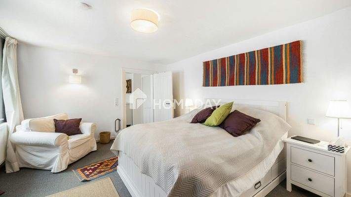 1. OG Schlafzimmer 2