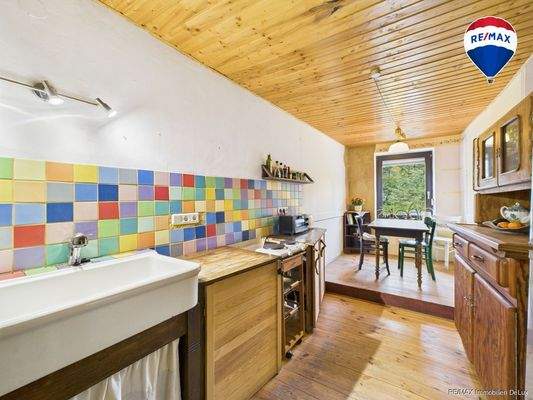 RE/MAX Immobilien DeLux Einfamilienhaus Mettlach-Dreisbach Küche