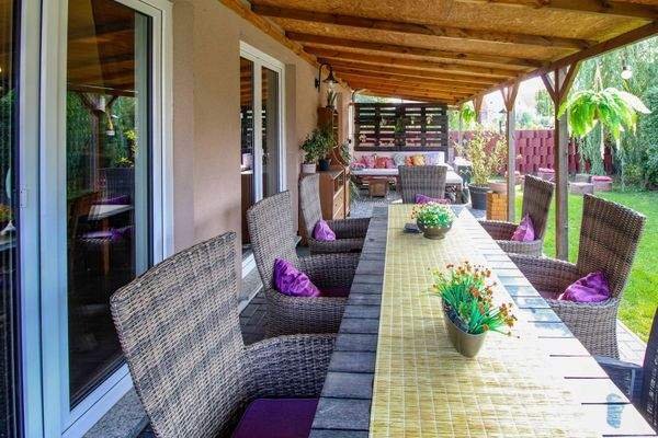 14. Überdachte Terrasse