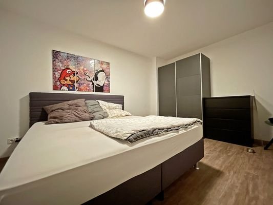 Schlafzimmer - Weitwinkel.jpg