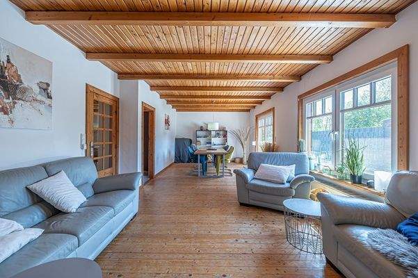 Blick ins Wohn- Esszimmer