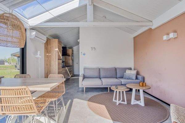 wohnzimmer-ferienhaus-brielle.jpg01