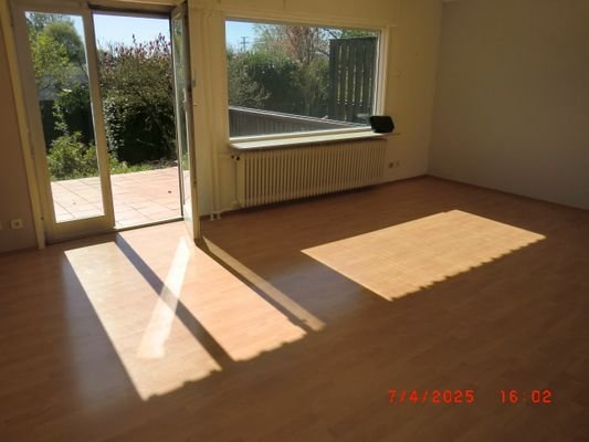 Wohnzimmer liegt sonnenideal