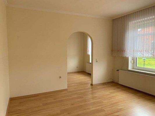 WZ mit Blick ins Esszimmer